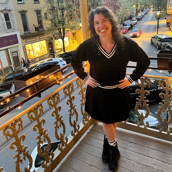 Meet your Posher, Meg - Picture 3 of 11